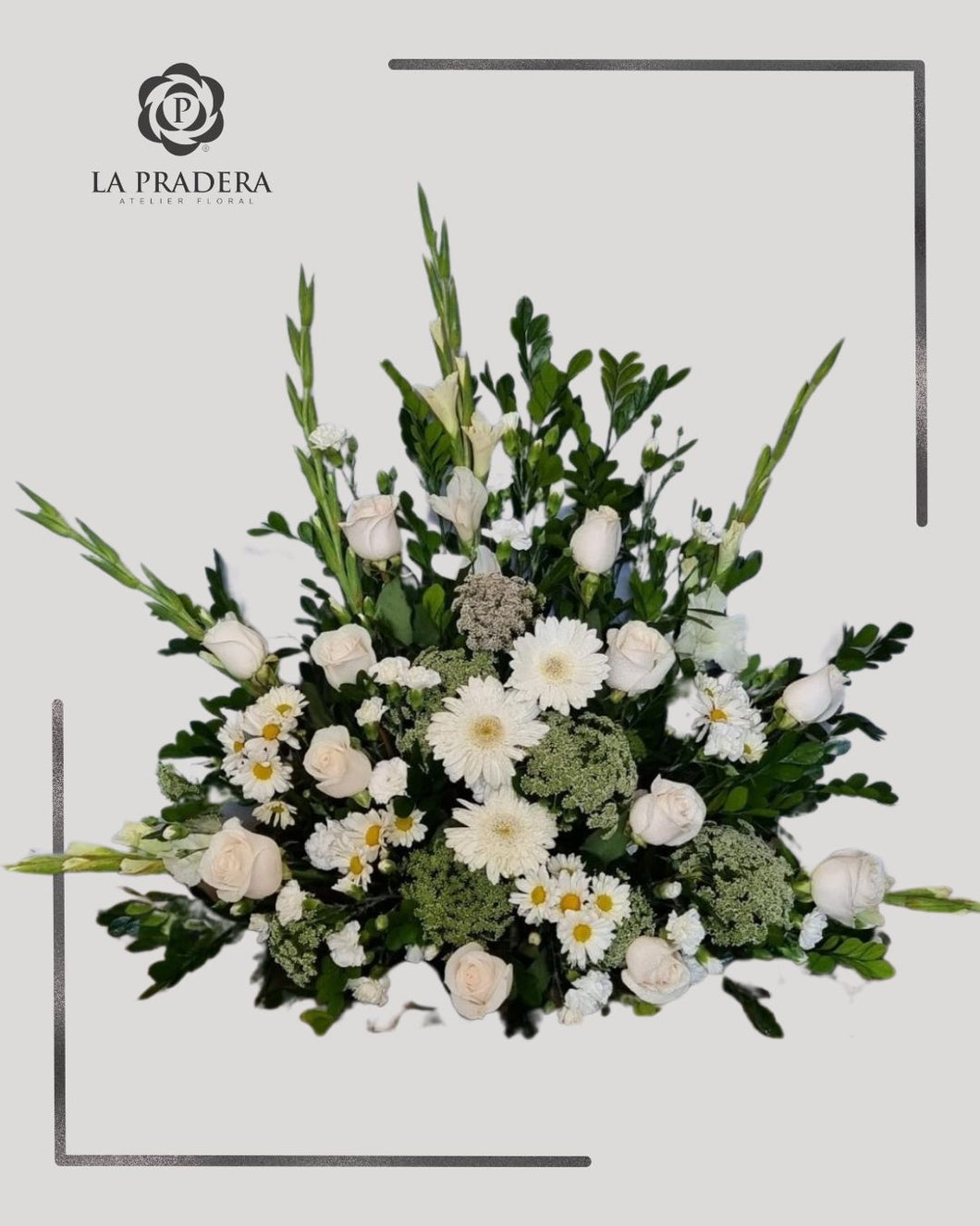 Arreglo 12 rosas de defuncion